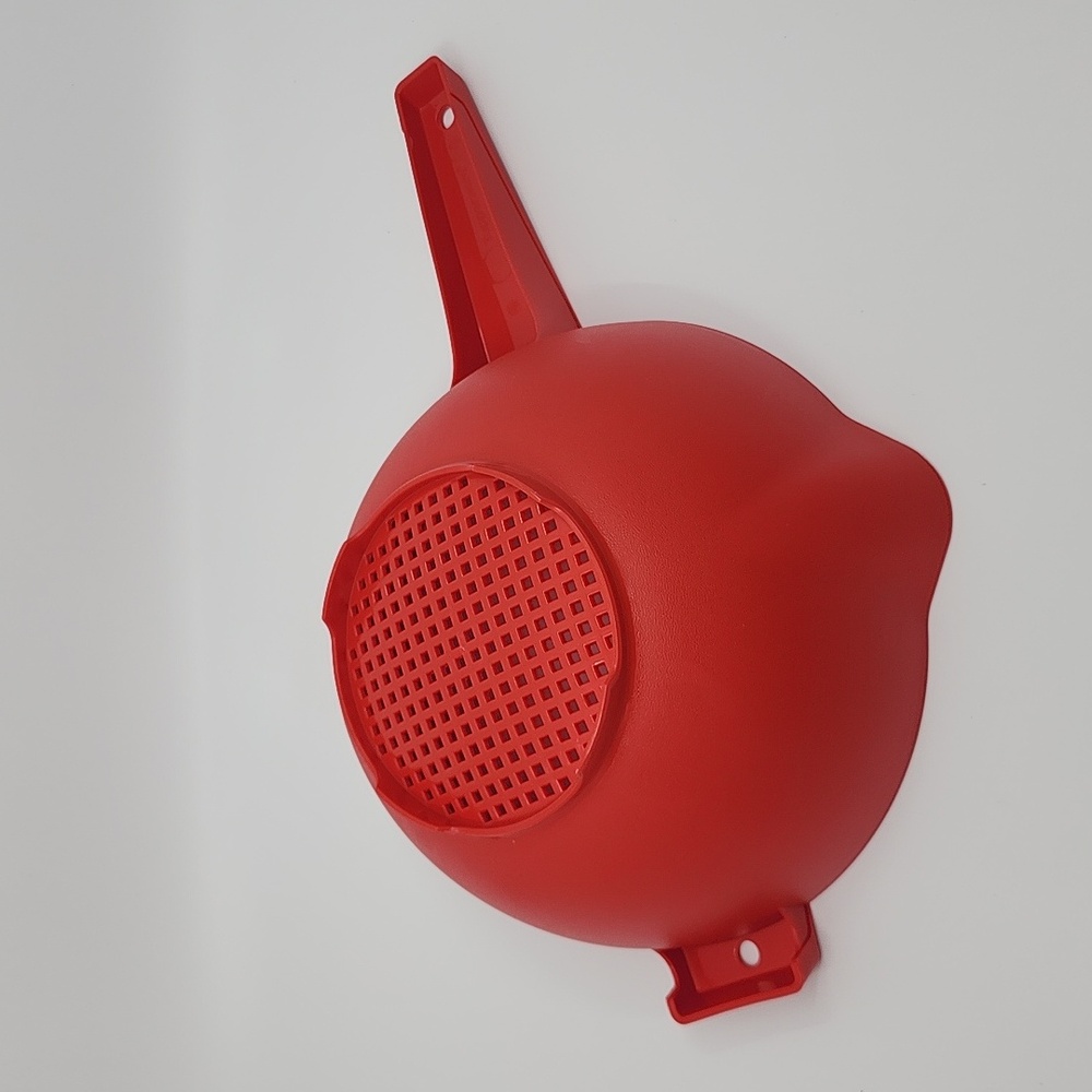 Tupperware Large Red Strainor New - Picture 3 of 5